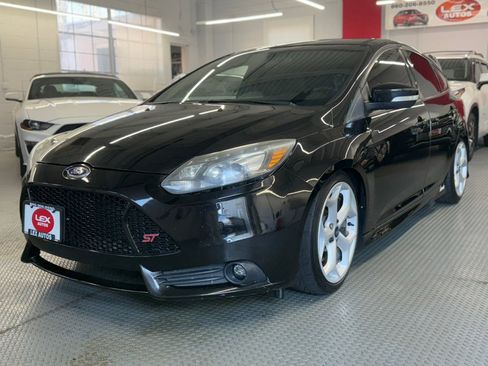 Used 2014 Ford Focus ST w/ Equipment Group 202A FWD image 2