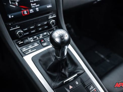 Used 2018 Porsche 718 Cayman RWD image 12