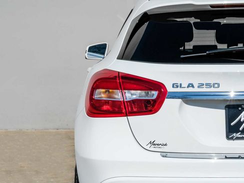 Used 2018 Mercedes-Benz GLA 250 image 47