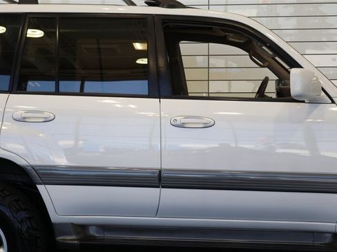 Used 1999 Toyota Land Cruiser AWD/4WD image 61