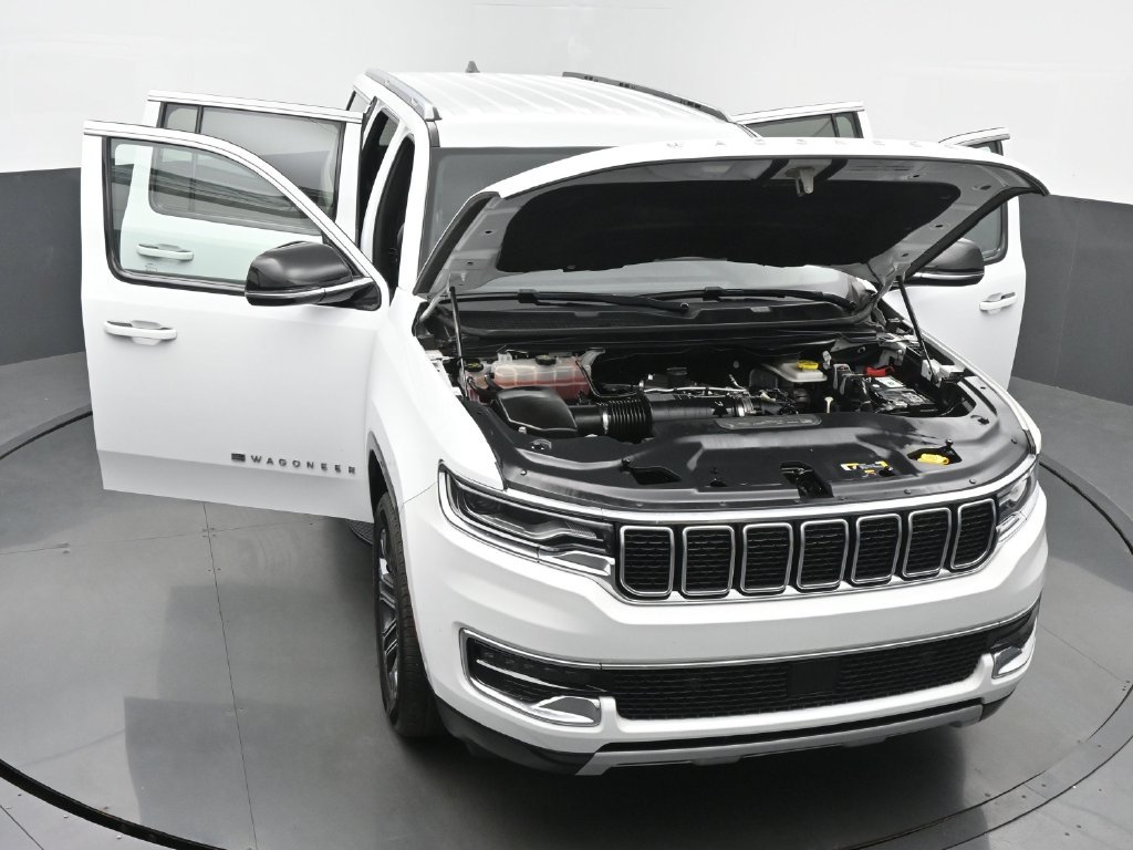 Used 2024 Jeep Wagoneer L Series II AWD/4WD image 67