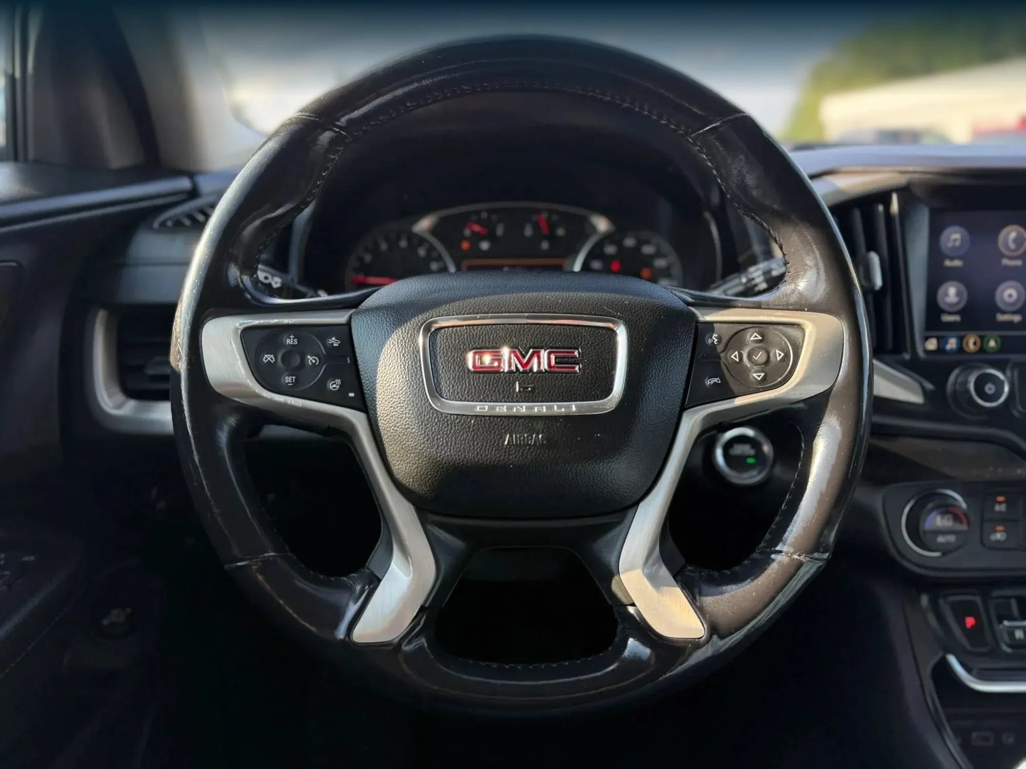 Used 2019 GMC Terrain Denali w/ Advanced Safety Package AWD/4WD image 25