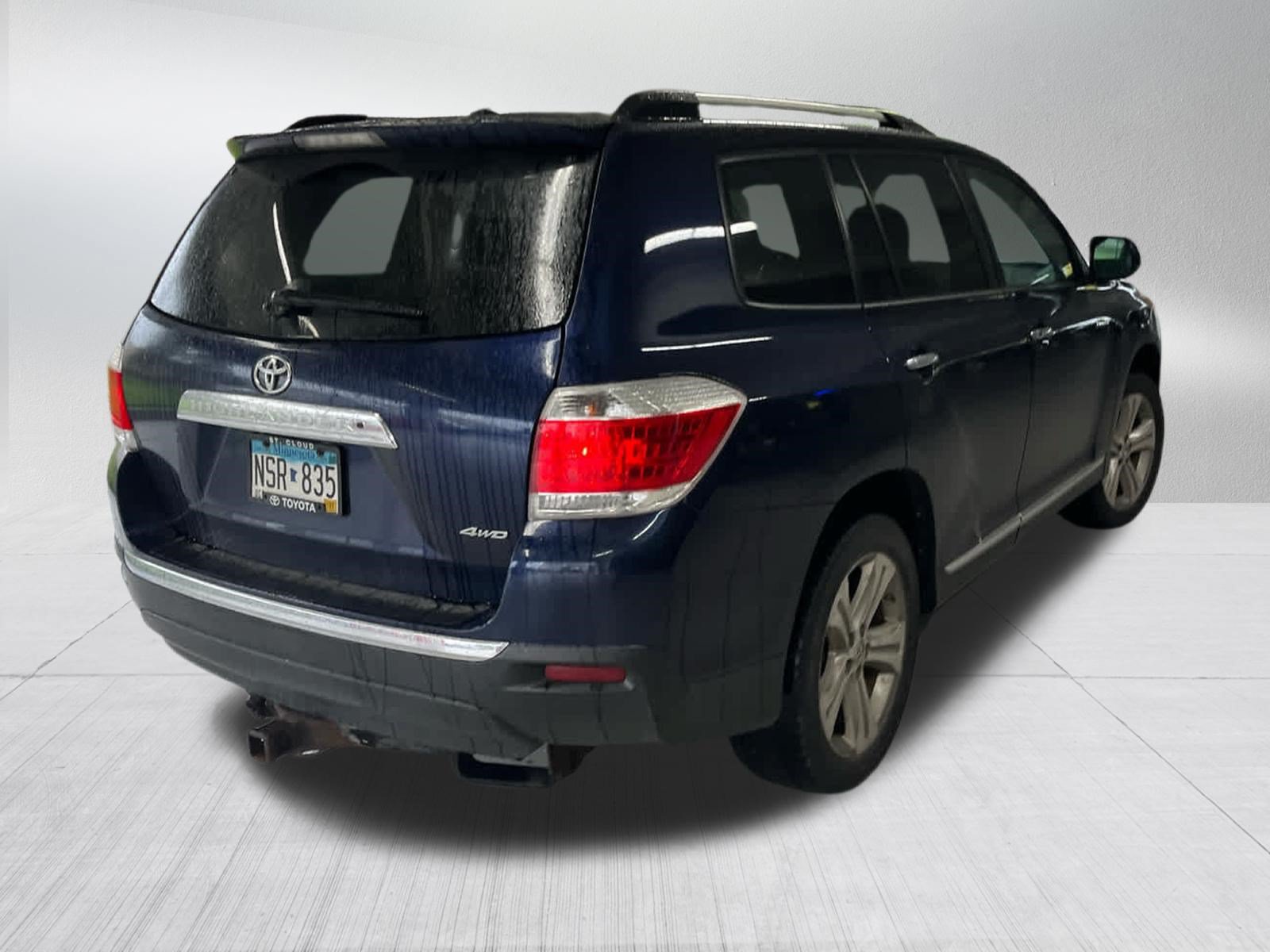 Used 2012 Toyota Highlander Limited w/ Tow Pkg AWD/4WD image 5