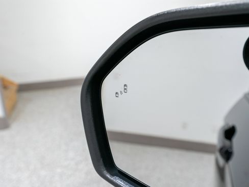 Used 2025 Ford Explorer ST-Line image 13