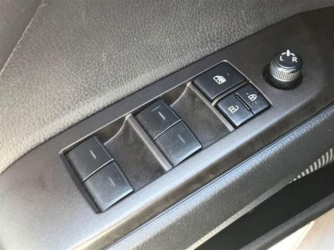 Used 2022 Toyota Camry SE image 35