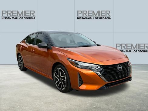 Certified 2025 Nissan Sentra SR w/ SR Premium Package FWD image 3