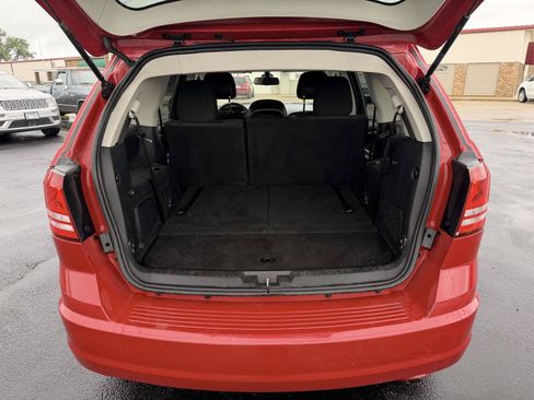 Used 2019 Dodge Journey SE FWD image 23