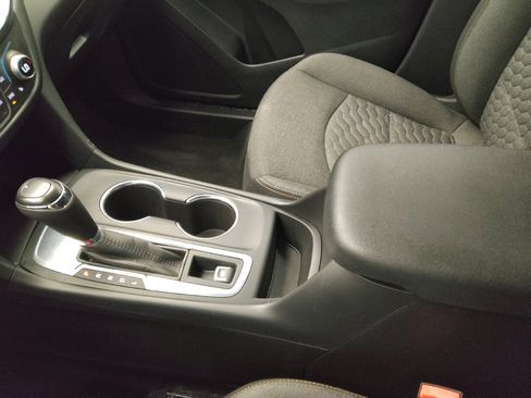 Used 2021 Chevrolet Equinox LT FWD image 26