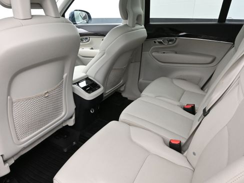 Used 2018 Volvo XC90 T6 Momentum w/ Convenience Package image 20