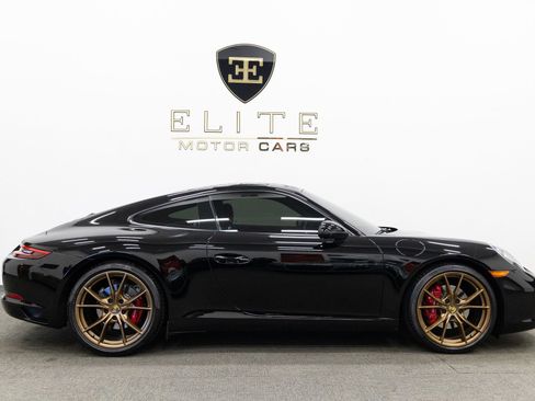 Used 2018 Porsche 911 Carrera image 9