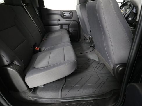 Used 2020 Chevrolet Silverado 1500 Custom w/ Custom Value Package image 22