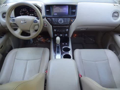 Used 2014 Nissan Pathfinder Platinum w/ Platinum Premium Package FWD image 22