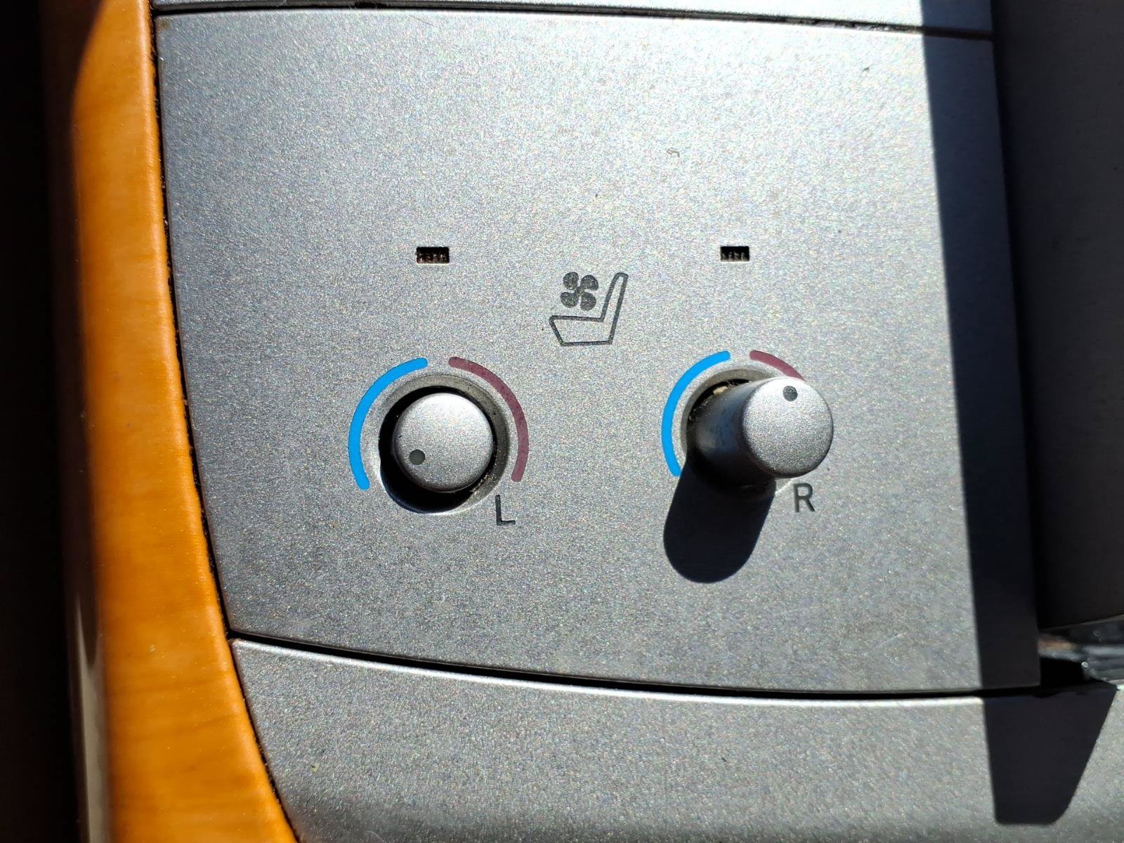 Used 2007 Toyota Avalon Limited FWD image 8