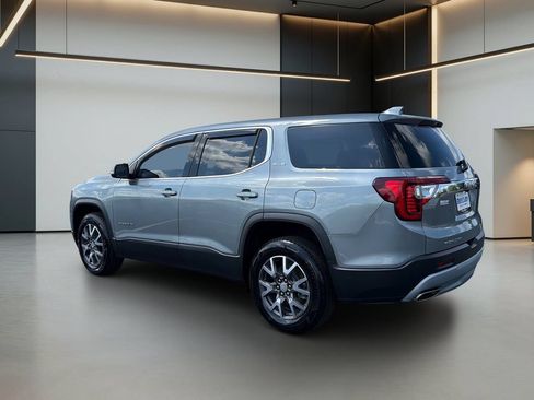 Certified 2023 GMC Acadia SLE FWD image 3