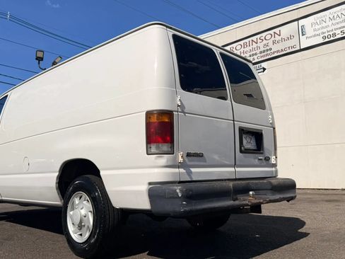 Used 2009 Ford E-150 and Econoline 150 RWD image 8