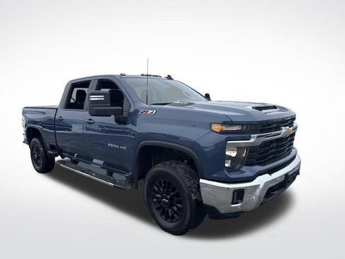 Used 2024 Chevrolet Silverado 2500 LT w/ All Star Edition image 9