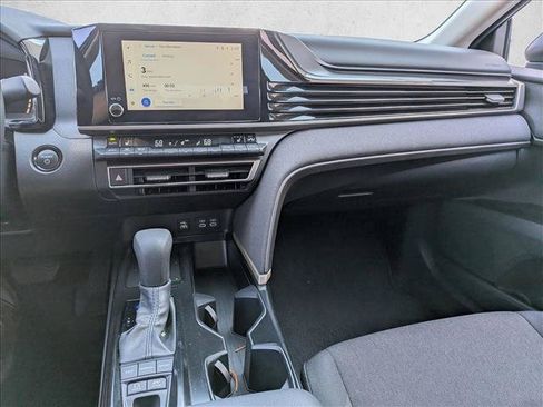 Used 2025 Toyota Camry LE w/ Convenience Package AWD/4WD image 12