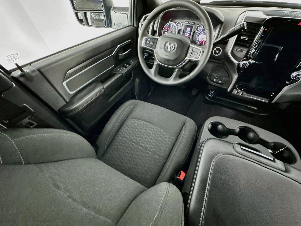 Used 2026 RAM 2500 Big Horn AWD/4WD image 9