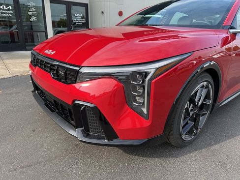 New 2025 Kia K4 GT-Line w/ GT-Line Premium Package image 10