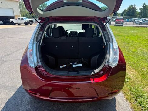 Used 2017 Nissan Leaf S w/ Charge Package FWD image 3