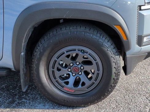 Used 2025 Nissan Frontier Pro-X w/ Pro Convenience Package RWD image 10