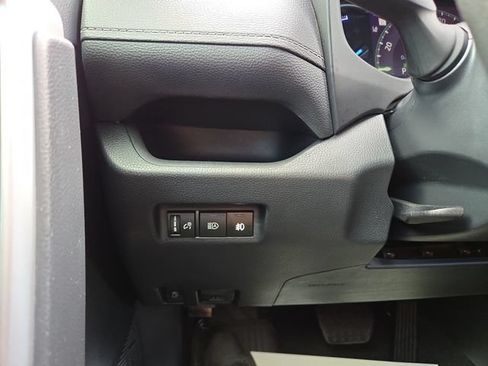 Used 2024 Toyota RAV4 XLE AWD/4WD image 20