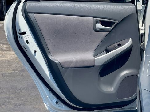 Used 2010 Toyota Prius Two image 8