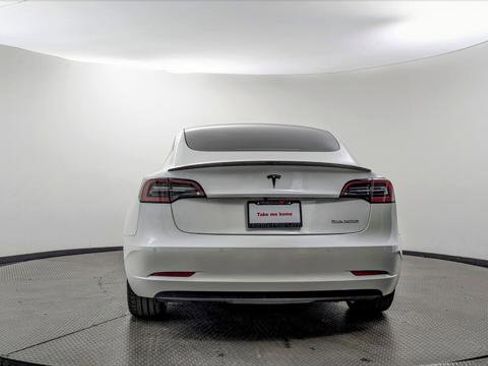 Used 2021 Tesla Model 3 Performance image 6