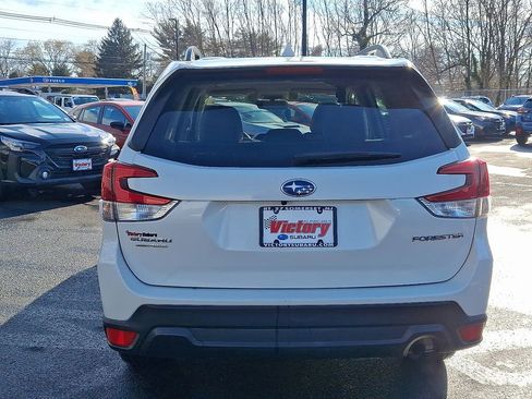 Used 2020 Subaru Forester Premium image 4