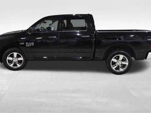Used 2023 RAM 1500 Classic SLT image 5