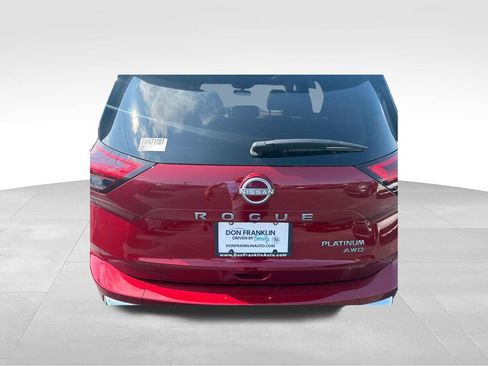 Used 2025 Nissan Rogue Platinum w/ Platinum Premium Package AWD/4WD image 5