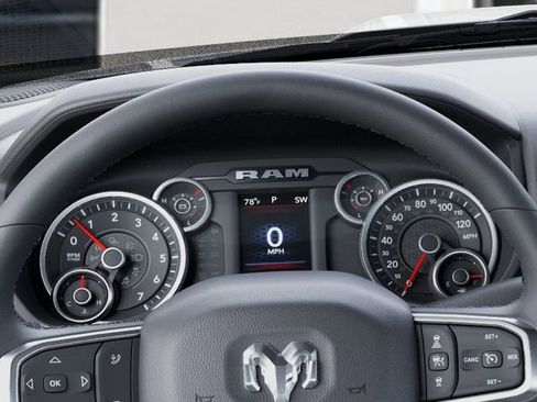 New 2026 RAM 2500 Big Horn AWD/4WD image 17