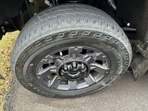 Used 2024 Ford F250 XL w/ STX Appearance Package image 7