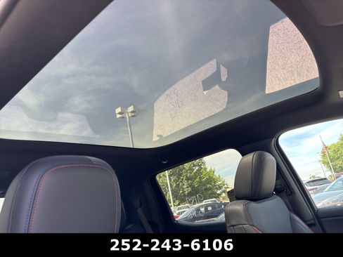 Used 2025 Chevrolet Silverado EV RST AWD/4WD image 10
