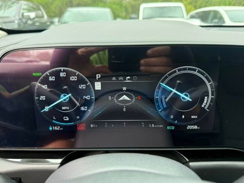Used 2025 Kia Niro Wind FWD image 4