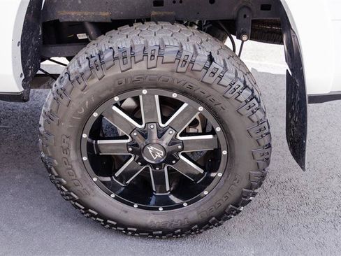 Used 2022 RAM 2500 Laramie AWD/4WD image 38