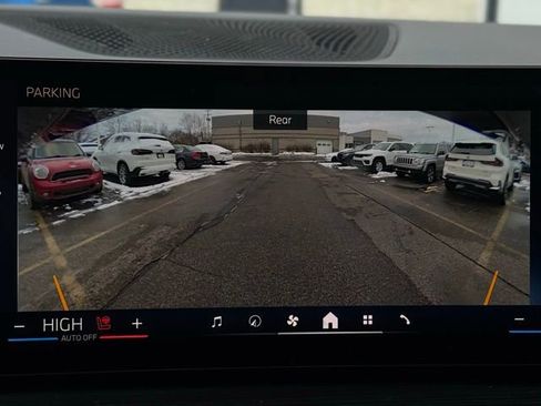 Used 2026 BMW X7 xDrive40i w/ M Sport Package image 44