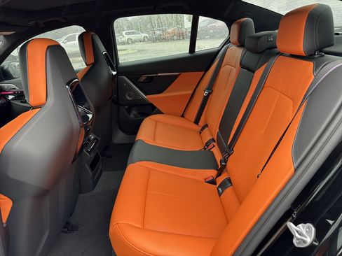 Used 2026 BMW M5 image 31