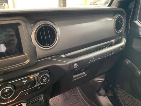 Certified 2022 Jeep Wrangler Unlimited Sport image 24