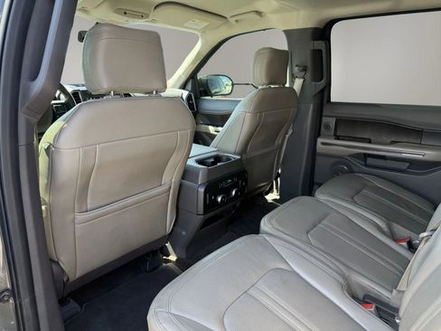 Used 2018 Ford Expedition Max Limited AWD/4WD image 34