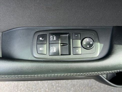 Used 2021 Dodge Challenger SXT image 12