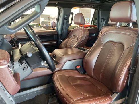 Certified 2022 Ford Expedition Limited image 11