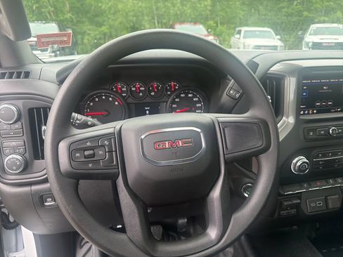 New 2026 GMC Sierra 2500 Pro w/ X31 Off-Road Package AWD/4WD image 16