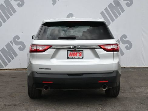 Used 2019 Chevrolet Traverse LS w/ LPO, Blackout Package FWD image 5
