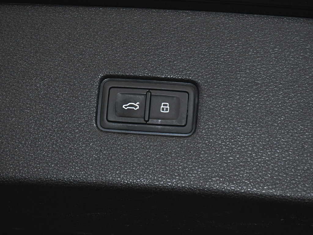 Used 2021 Audi RS Q8 AWD/4WD image 73