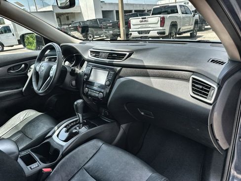 Used 2015 Nissan Rogue SL w/ SL Premium Package AWD/4WD image 29
