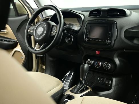 Used 2016 Jeep Renegade 75th Anniversary image 30