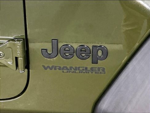 Used 2021 Jeep Wrangler Unlimited Sport image 11
