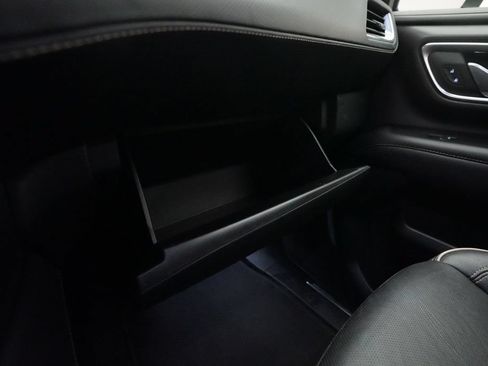 Used 2024 Chevrolet Tahoe Premier AWD/4WD image 30
