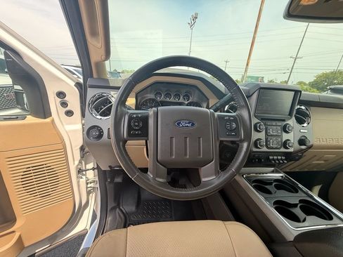Used 2016 Ford F350 Lariat w/ Lariat Interior Package AWD/4WD image 14